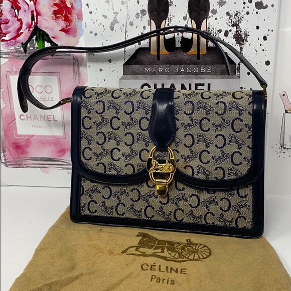 Sold✈️✈️✈️Celine shoulder bag - Picture 2 of 15
